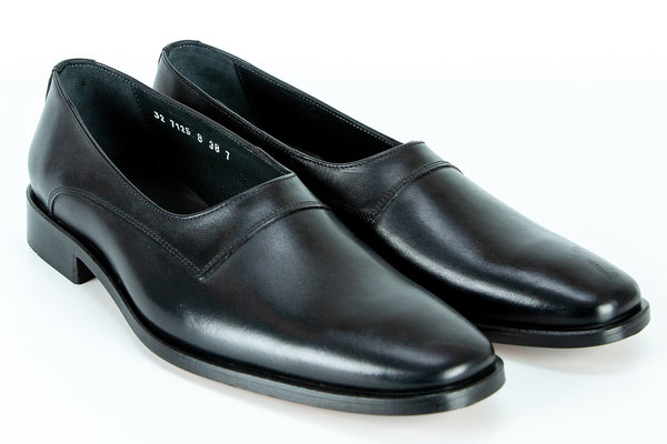 7125-L - Mirage Men's Dress Black Shoe Low Cut Thick Leather Sole