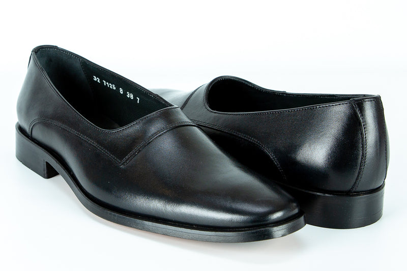 7125-L - Mirage Men's Dress Black Shoe Low Cut Thick Leather Sole