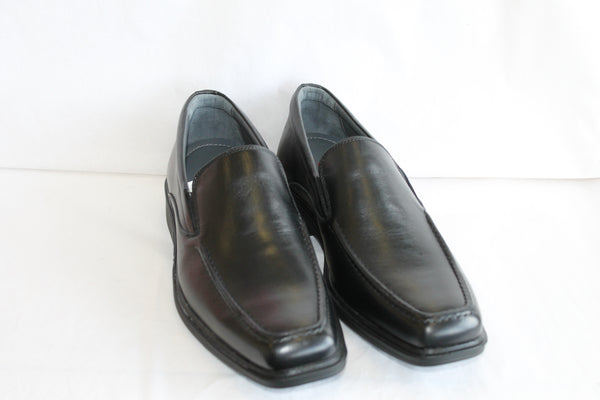 7576 - Comflex Men's Dress Black Comfort Slip On Shoe With Removable Insole Apron Toe Rubber Sole