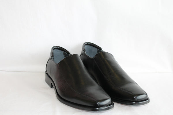 7579 - Mirage Dress Black Stretched Leather Slip-On Shoe Bike Toe Thick Leather Sole