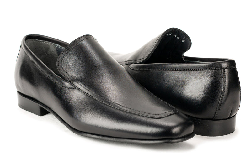 8280 - Junior Boy's Dress Black Leather Slip On Shoe Apron Toe Apron Toe Thin Junior Rubber Sole